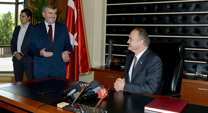 Bilim Sanayi ve Teknoloji Bakanı Faruk Özlü Konya'da