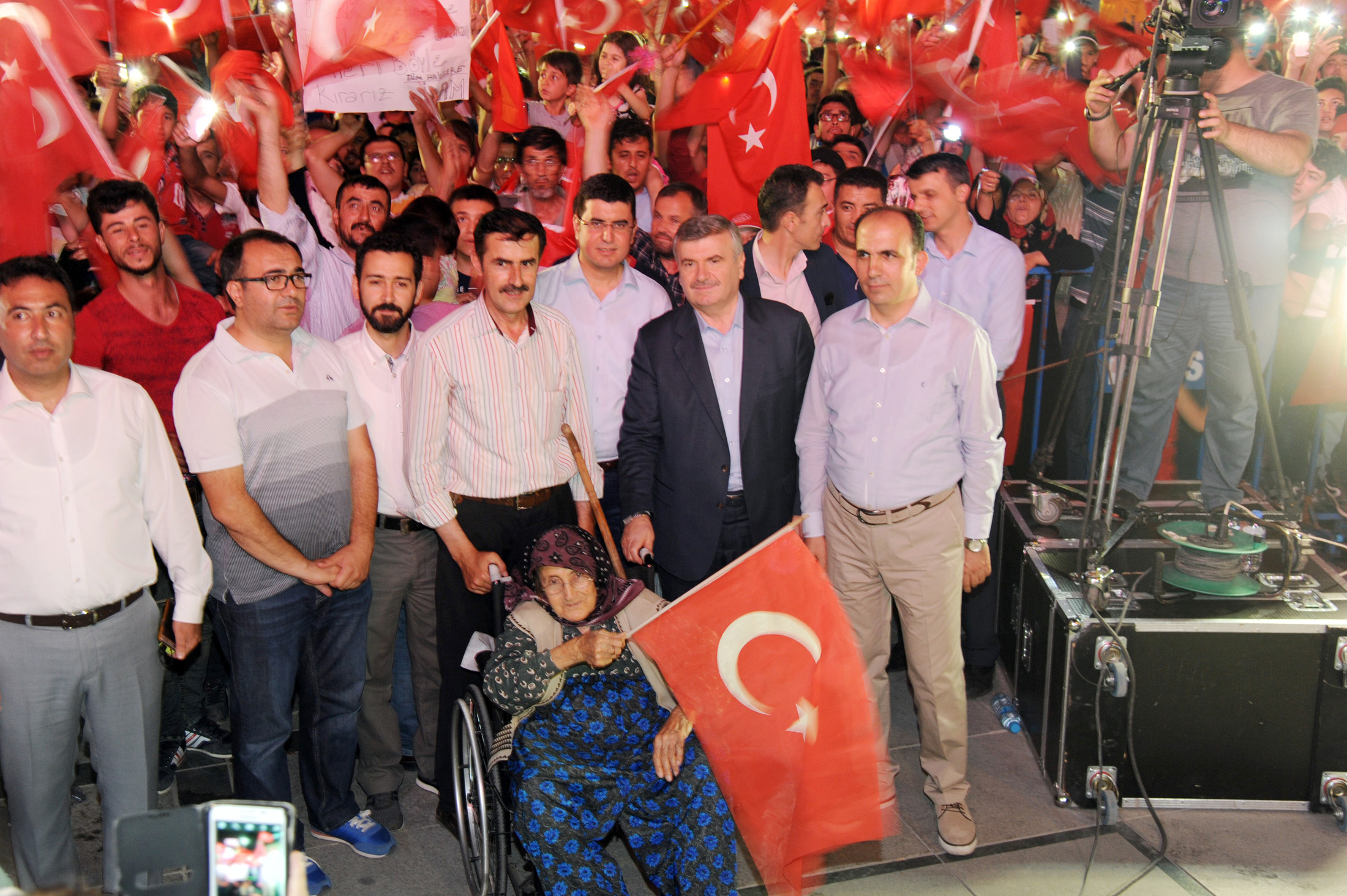 Milli İrade Kendini Başkalarına Teslim Etmeyecek