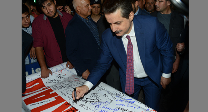 Millet Cengaver Duruşunu Dünyaya Gösterdi