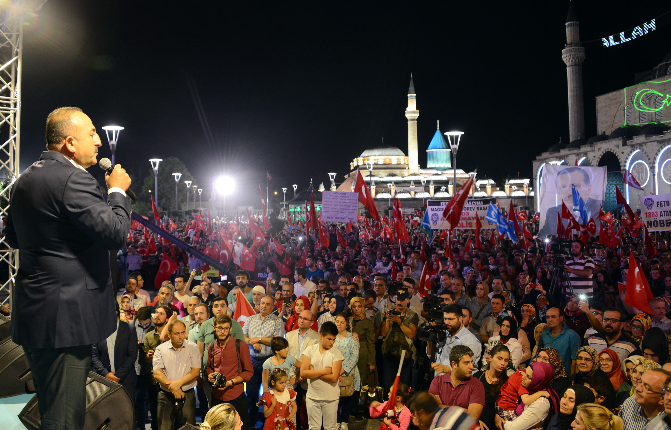 Türk Milleti Darbeye Darbe Yapan Millet Olarak Tarihe Geçti