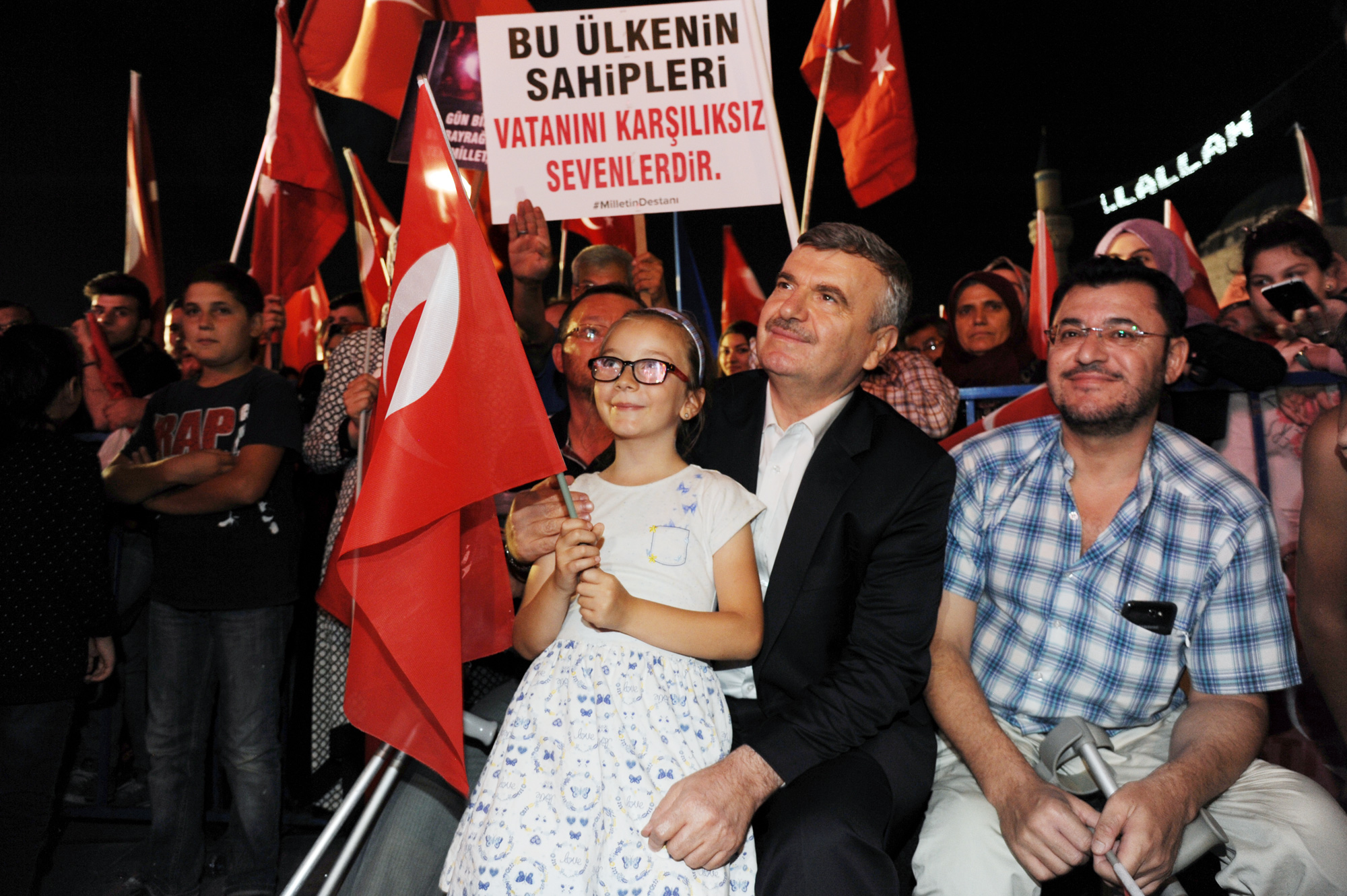 Mevlana Meydanı 'Demokrasi Meydanı' Oldu