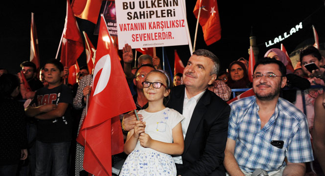 Mevlana Meydanı 'Demokrasi Meydanı' Oldu