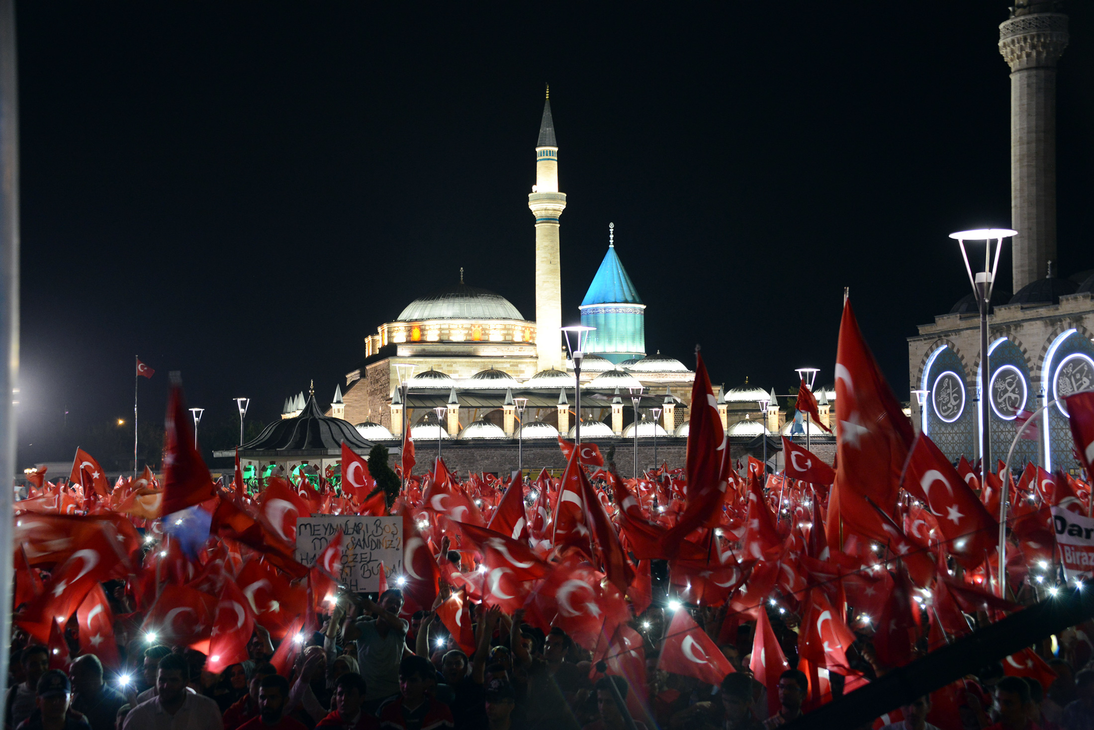 Konya Demokrasiye Sahip Çıkıyor