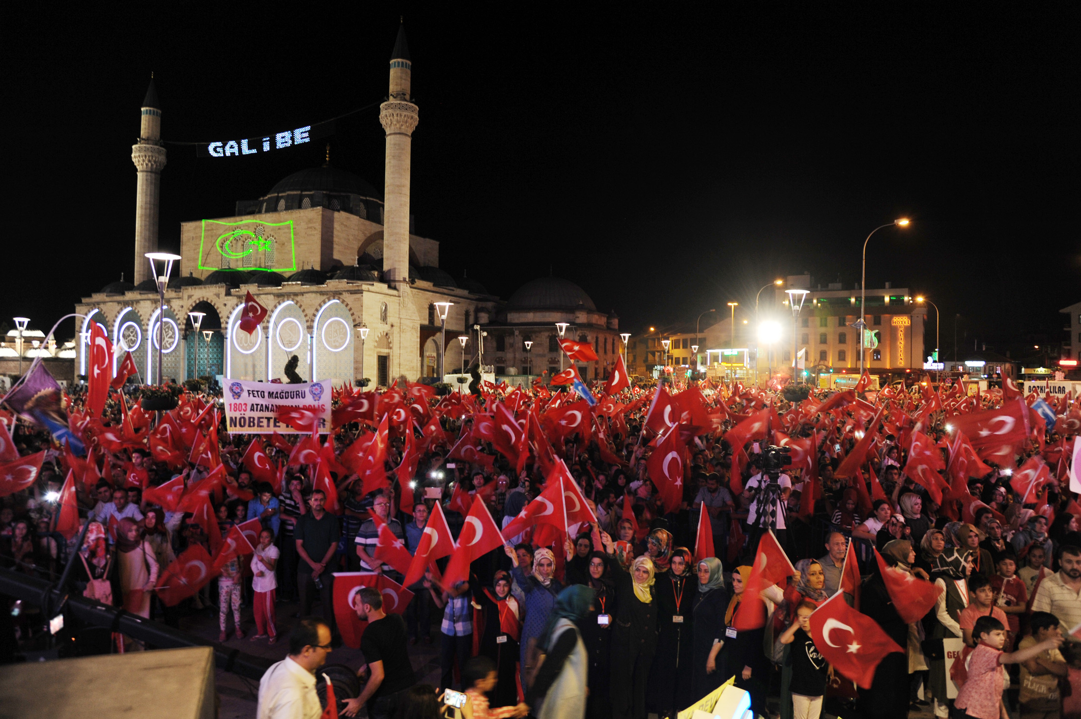 Her Türlü Tehdide Karşı Dimdik Ayaktayız