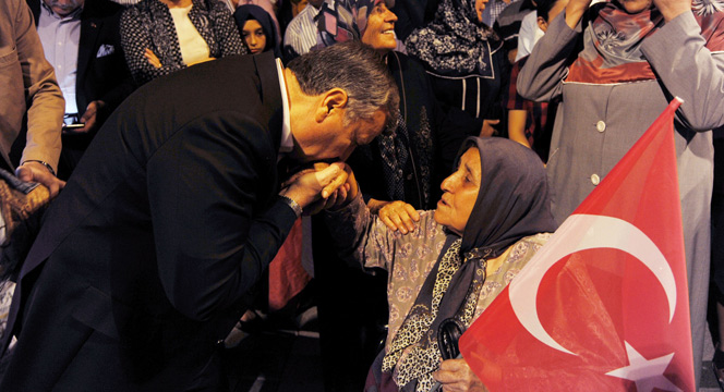 Her Türlü Tehdide Karşı Dimdik Ayaktayız