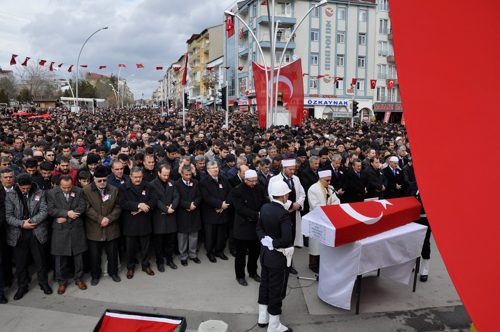 Konya Şehitlerini Ebediyete Uğurladı