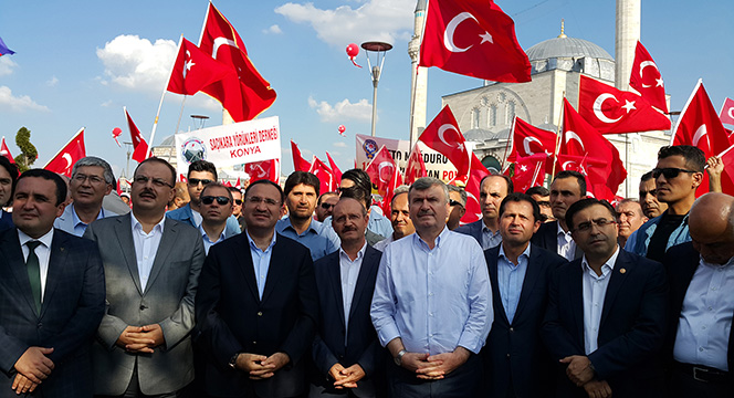 Tüm Türkiye Hep Birlikte El Ele Meydanlarda