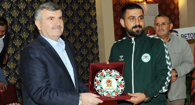 Başkan Akyürek'e 'Spora Katkı' Ödülü
