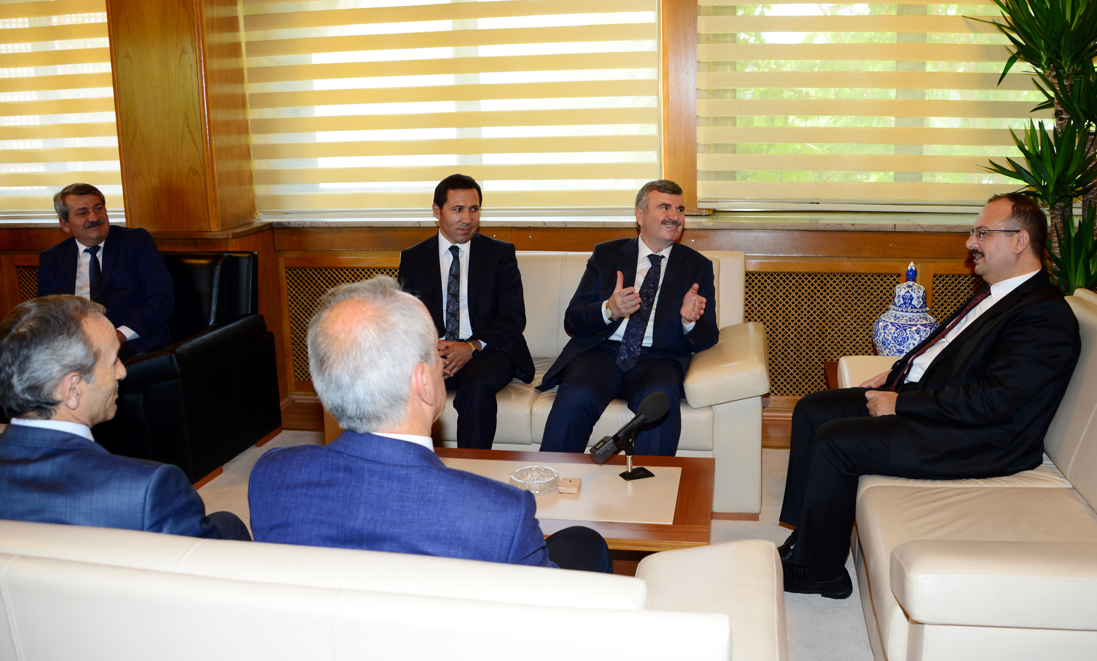 Vali Canbolat'tan Başkan Akyürek'e Ziyaret