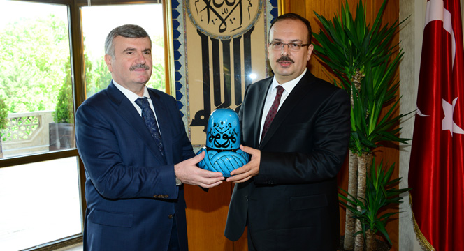 Vali Canbolat'tan Başkan Akyürek'e Ziyaret