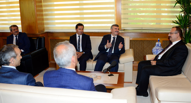 Vali Canbolat'tan Başkan Akyürek'e Ziyaret