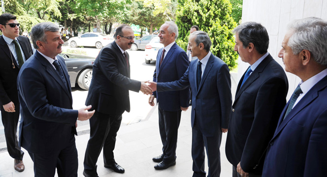 Vali Canbolat'tan Başkan Akyürek'e Ziyaret