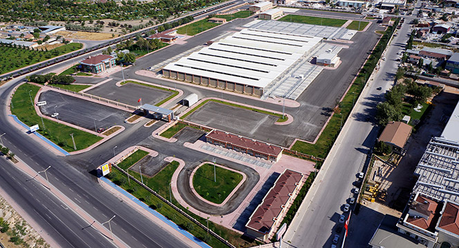 Modern Hayvan Pazarı ve Saman Borsası İlgi Görüyor