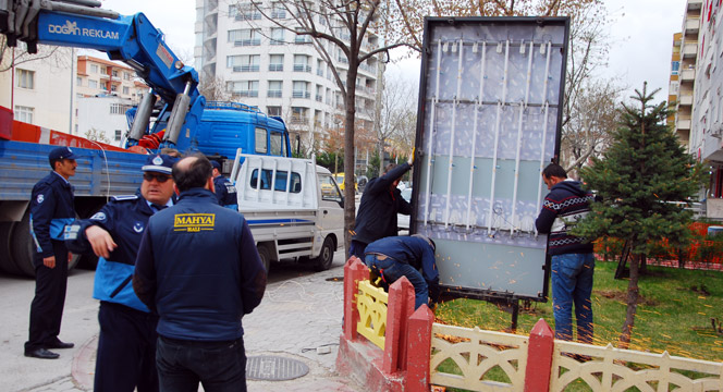 Büyükşehir Görsel Kirliliği Önlüyor