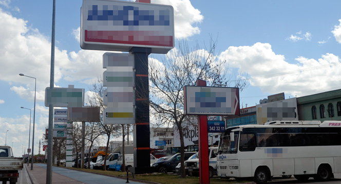 Büyükşehir Görsel Kirliliği Önlüyor