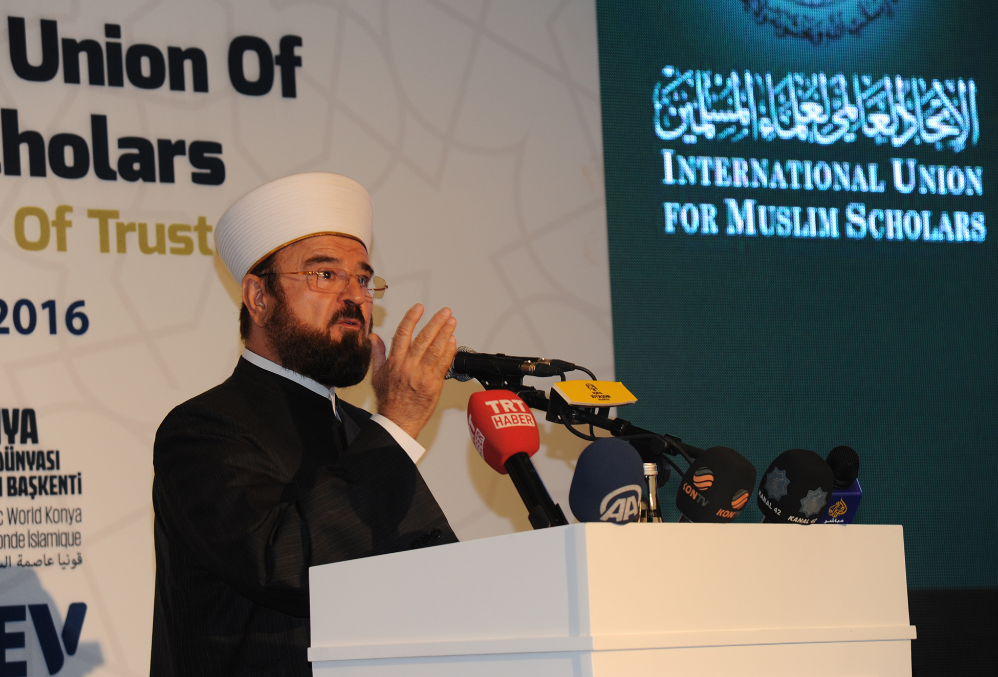 İslam Dünyası Alimleri Konya'da Buluştu