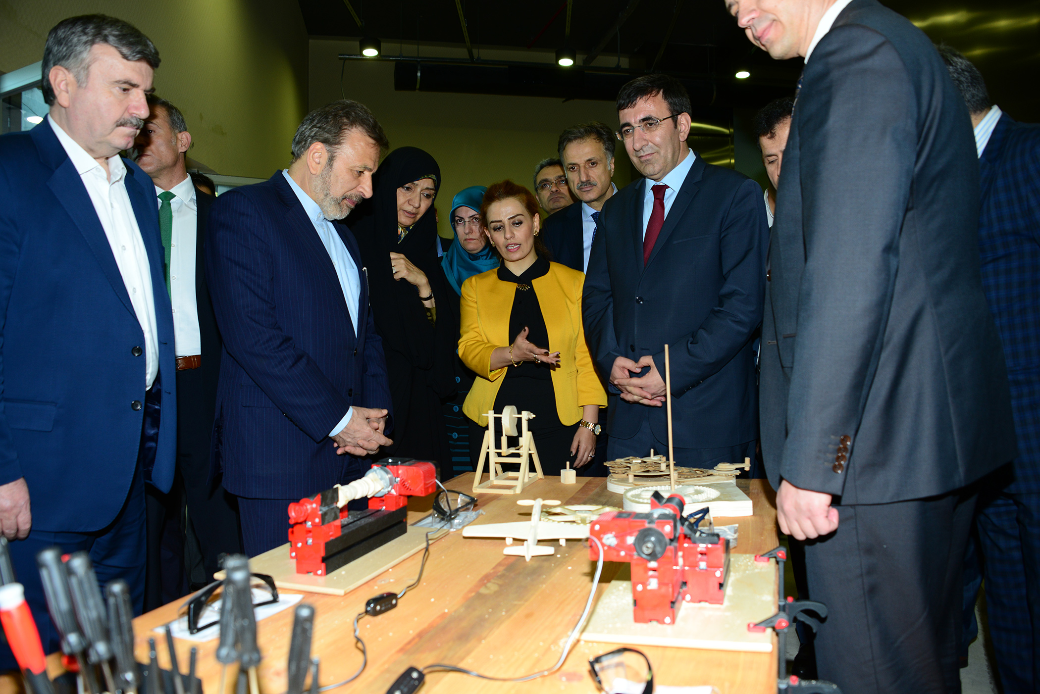 İranlı Bakan Bilim Merkezi'ne Hayran Kaldı