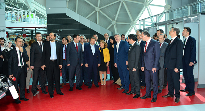 İranlı Bakan Bilim Merkezi'ne Hayran Kaldı