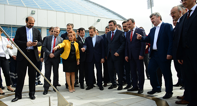 İranlı Bakan Bilim Merkezi'ne Hayran Kaldı