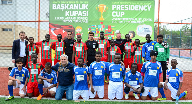 Büyükşehir'den Uluslararası Öğrenci Futbol Turnuvası