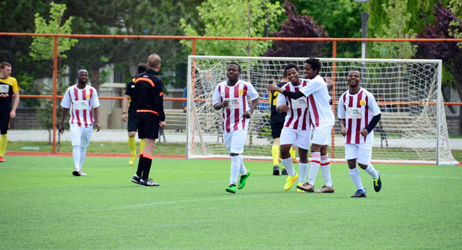 Büyükşehir'den Uluslararası Öğrenci Futbol Turnuvası