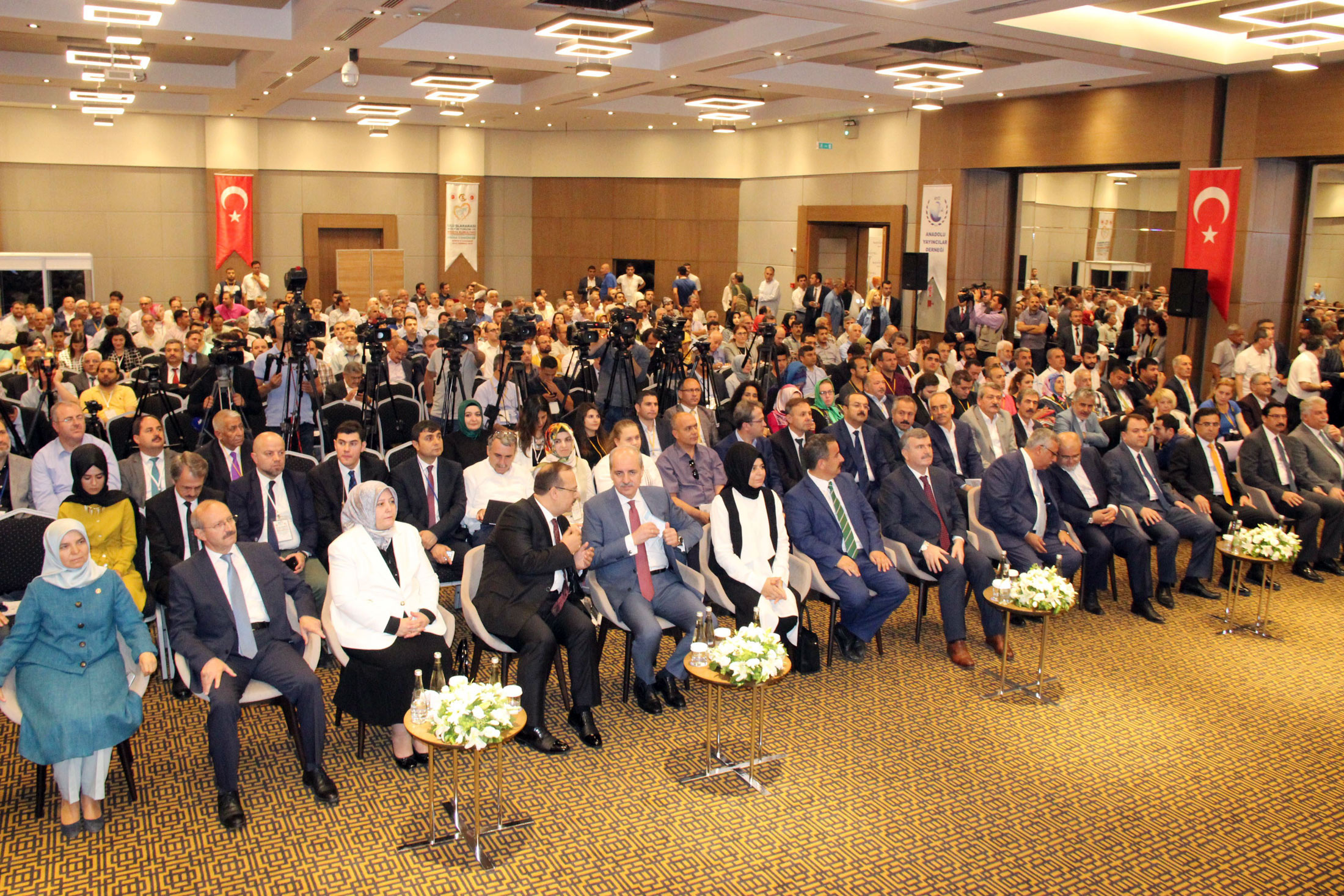 Uluslararası Kültür Turizmi ve Medya Kurultayı Başladı