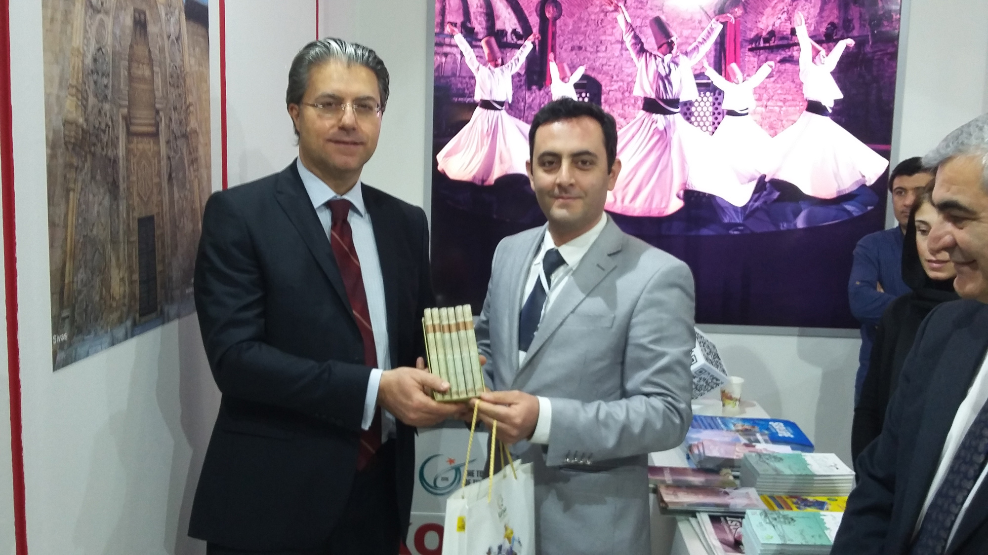 Büyükşehir Tahran Turizm Fuarı'nda