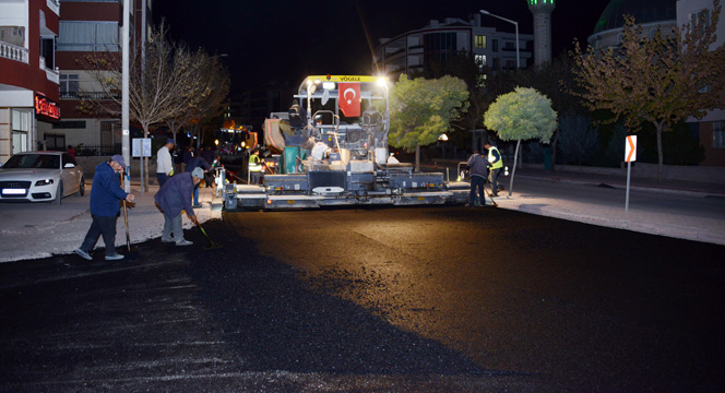 Ali Ulvi Kurucu Caddesinde Son Asfalt Çalışması Yapılıyor