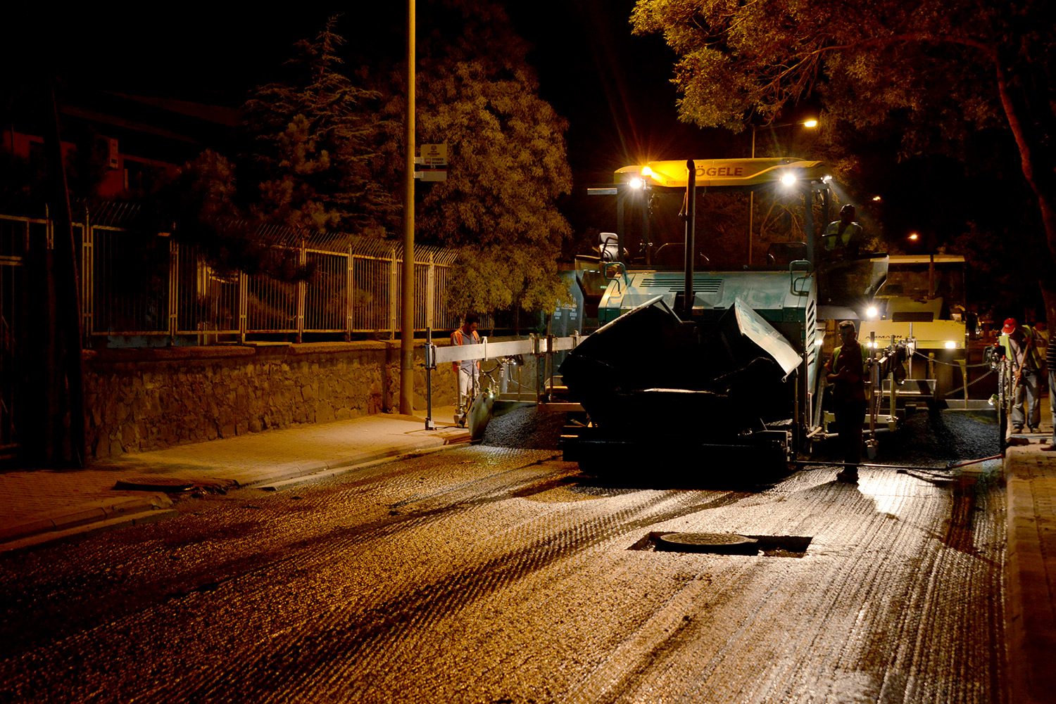 Şehir Merkezindeki Ana Caddelerde Kalite Yükseliyor
