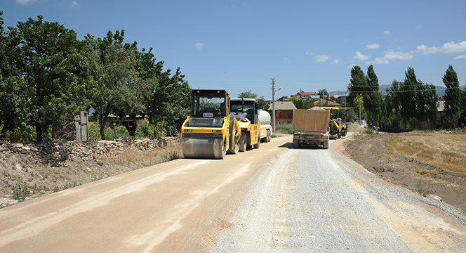 Beyşehir'de 22 KM'lik Grup Yolu'na 2,5 Milyon Lira