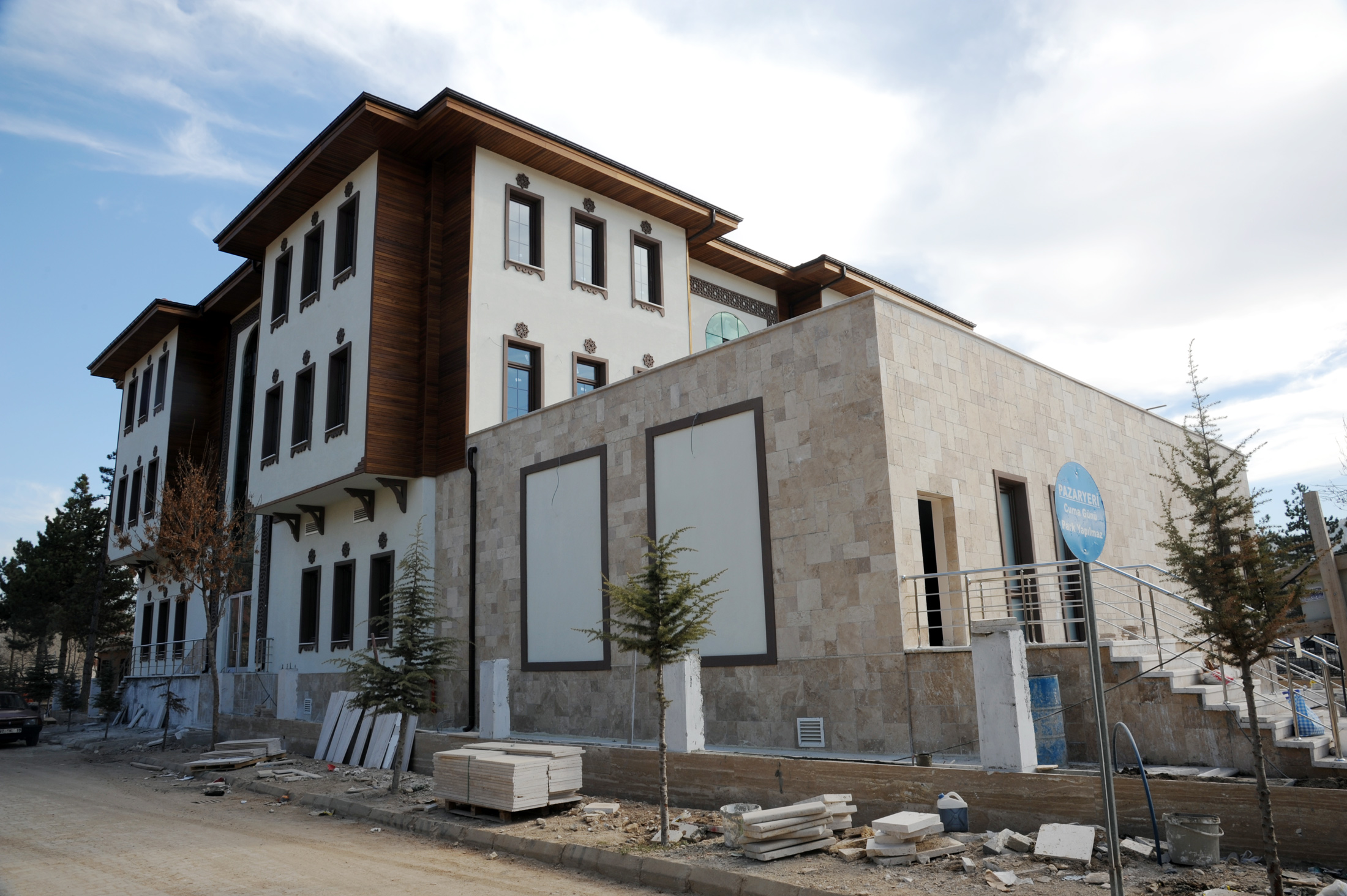 Büyükşehir'den Bozkır'a Şehir Konağı