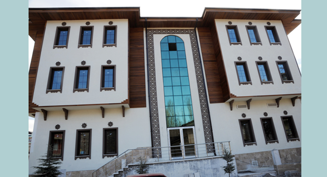 Büyükşehir'den Bozkır'a Şehir Konağı