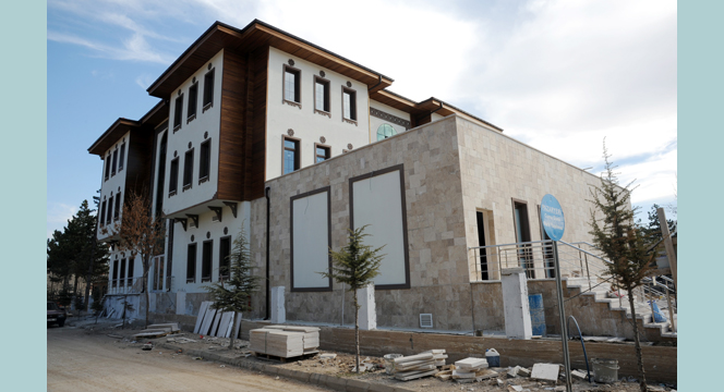 Büyükşehir'den Bozkır'a Şehir Konağı
