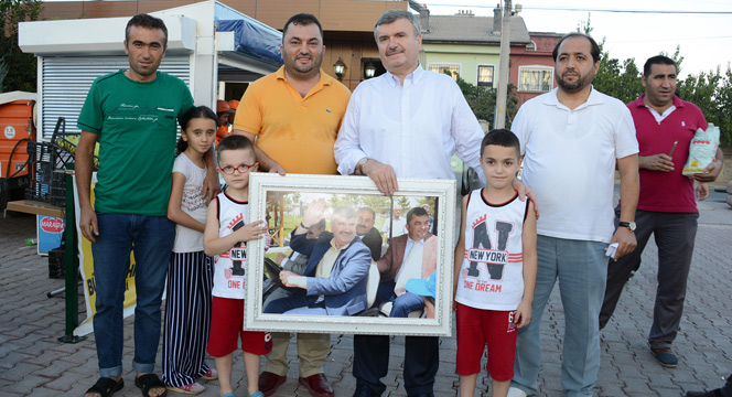 Büyükşehir'den Organik Meyve İkramı