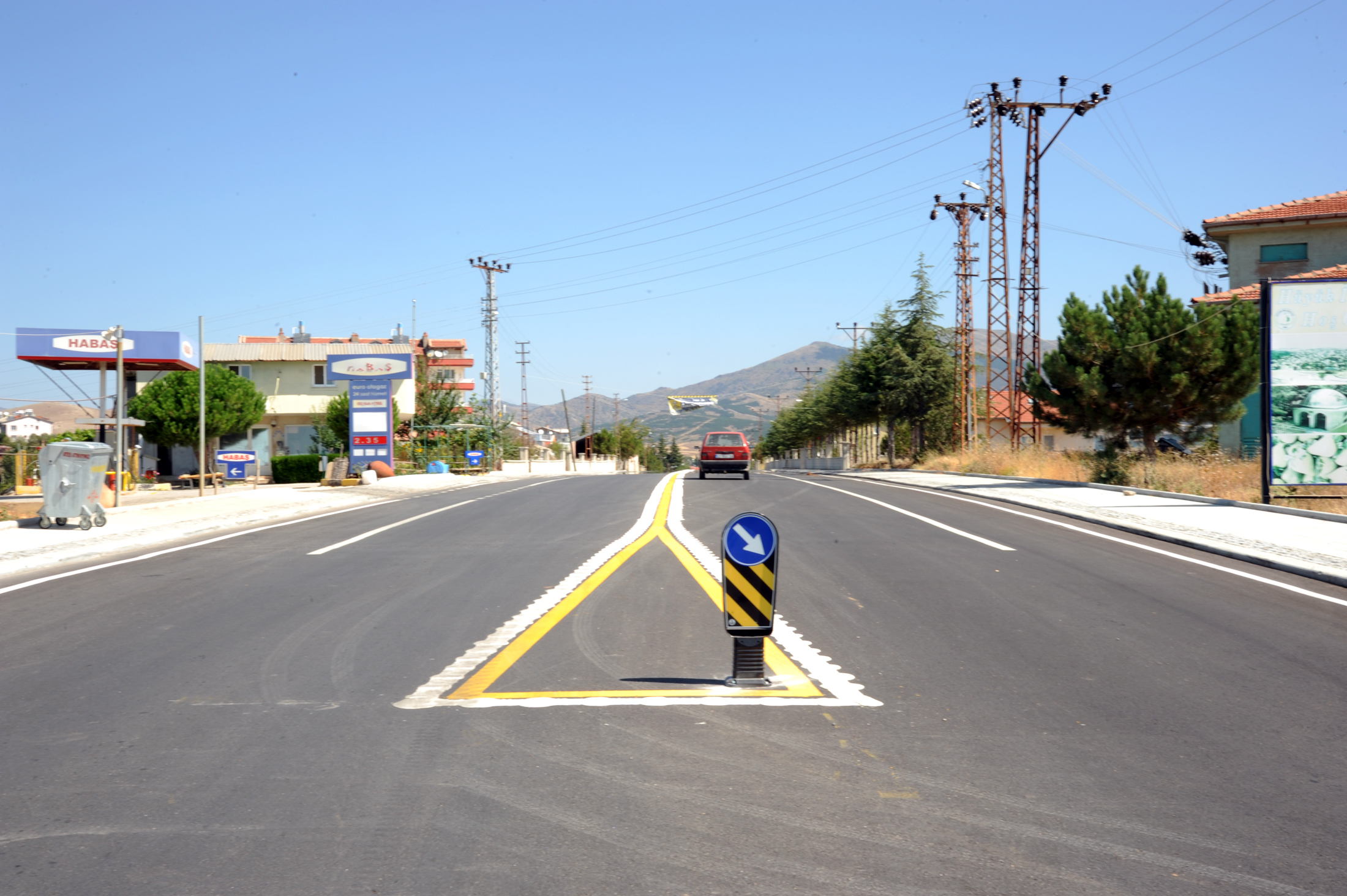 Büyükşehir Hüyük'te Yol Standartlarını Yükseltti