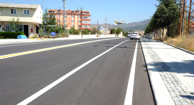 Büyükşehir Hüyük'te Yol Standartlarını Yükseltti