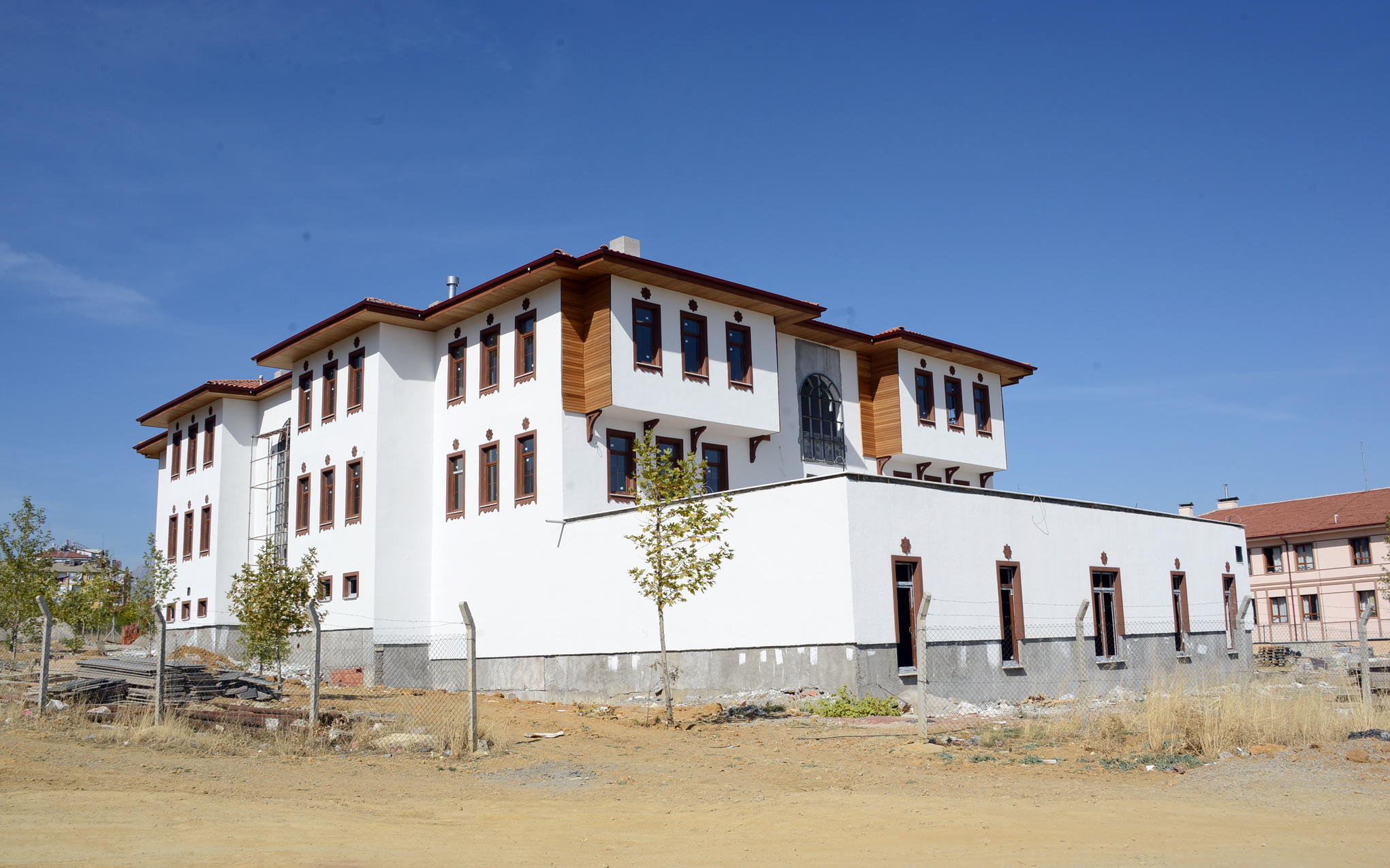 Büyükşehir'den Seydişehir'e Şehir Konağı