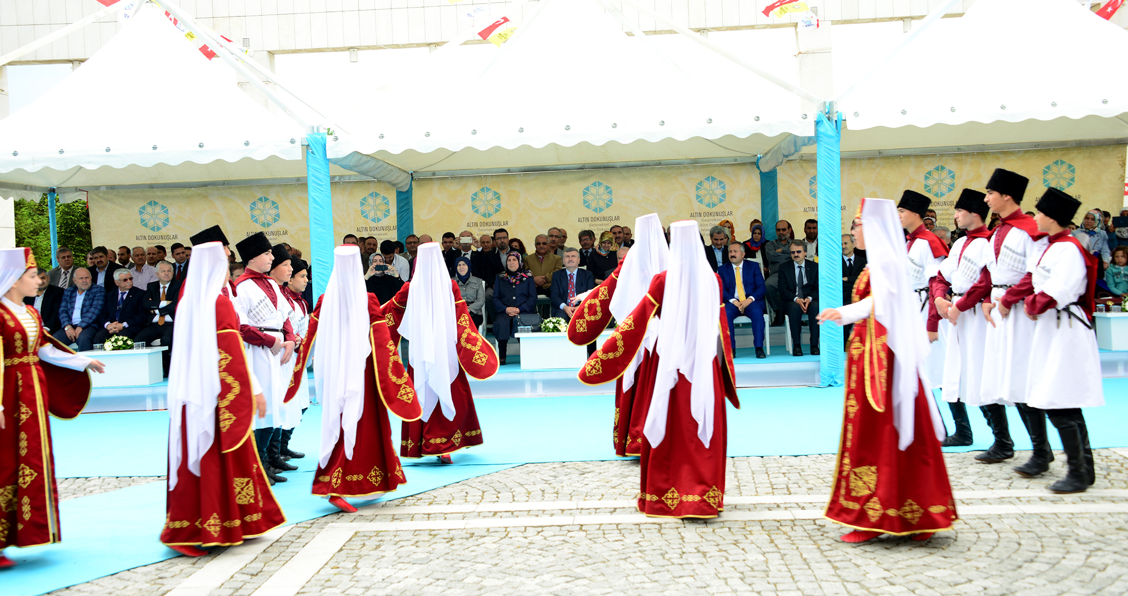 Altın Dokunuşlar Türk İslam Sembolleri Sergisi Açıldı