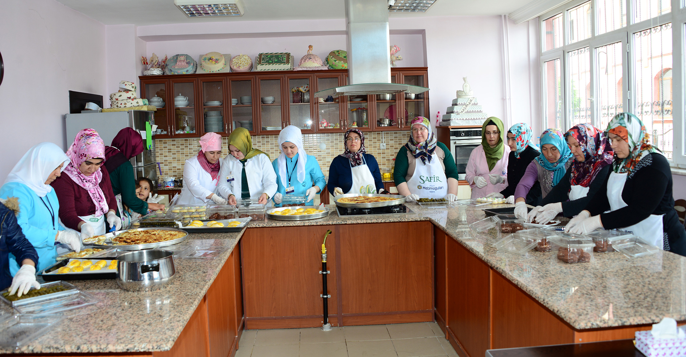 Asker ve Polisimize 'Anne Eli Değmiş' Yemek 