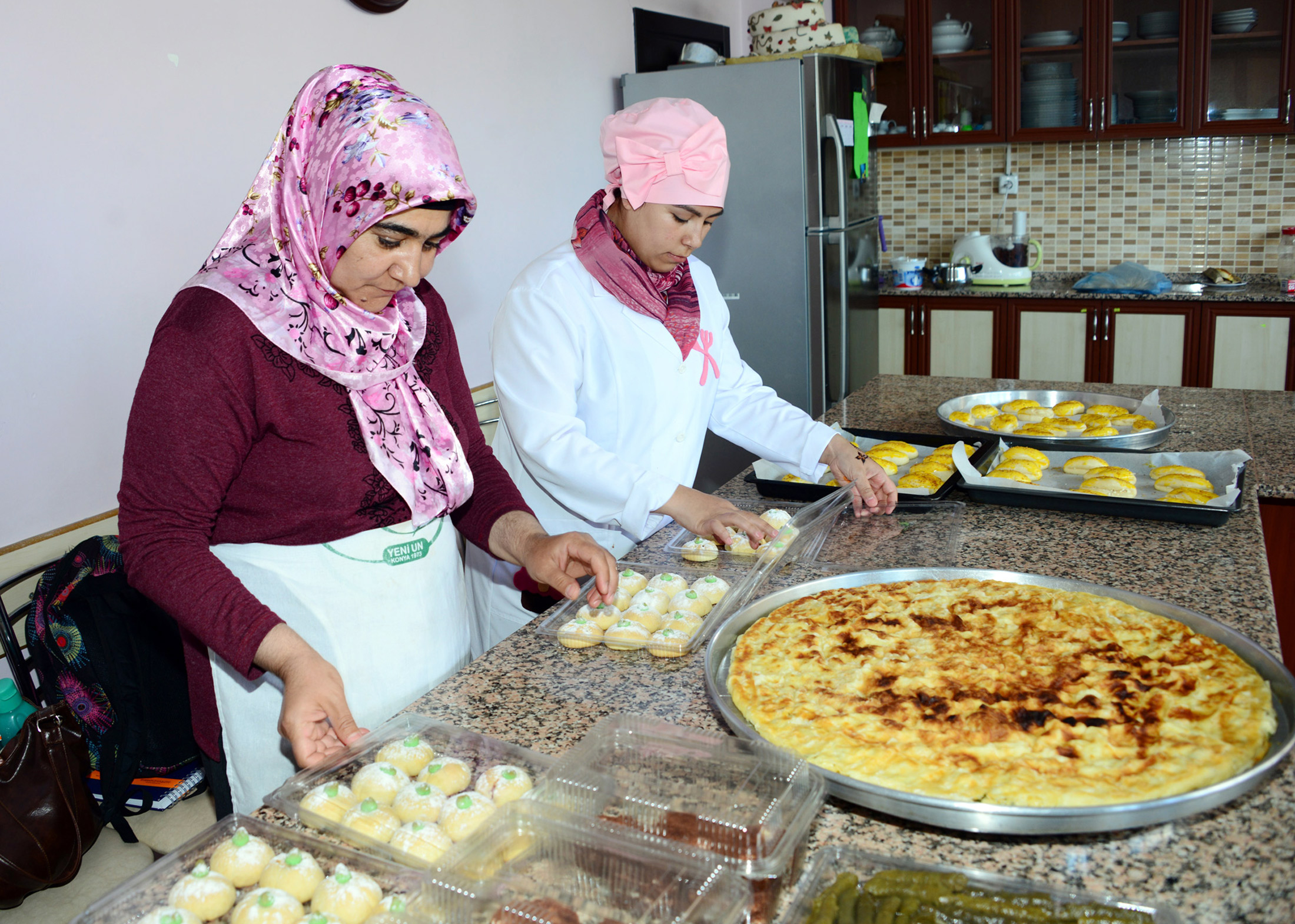 Asker ve Polisimize 'Anne Eli Değmiş' Yemek 