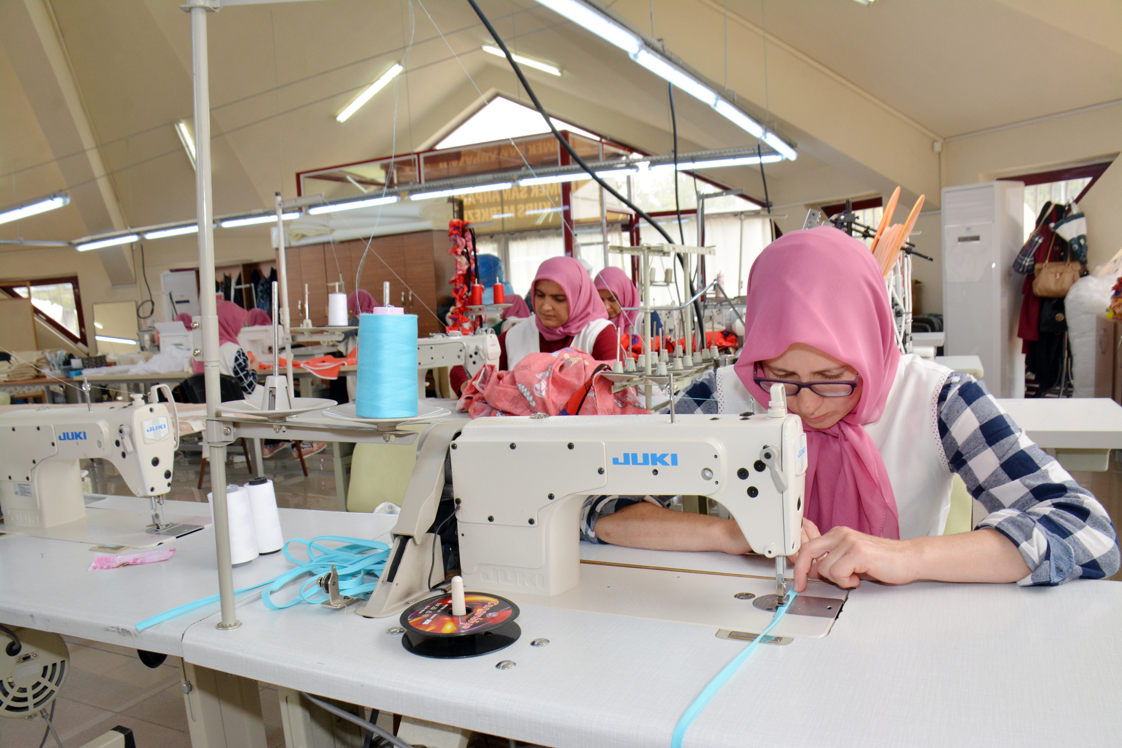 KOMEK Sınıfta Öğretiyor, Atölyede Kazandırıyor