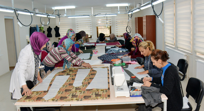 KOMEK Sınıfta Öğretiyor, Atölyede Kazandırıyor