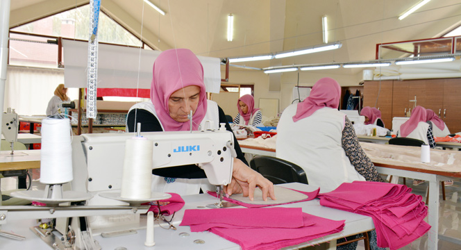 KOMEK Sınıfta Öğretiyor, Atölyede Kazandırıyor