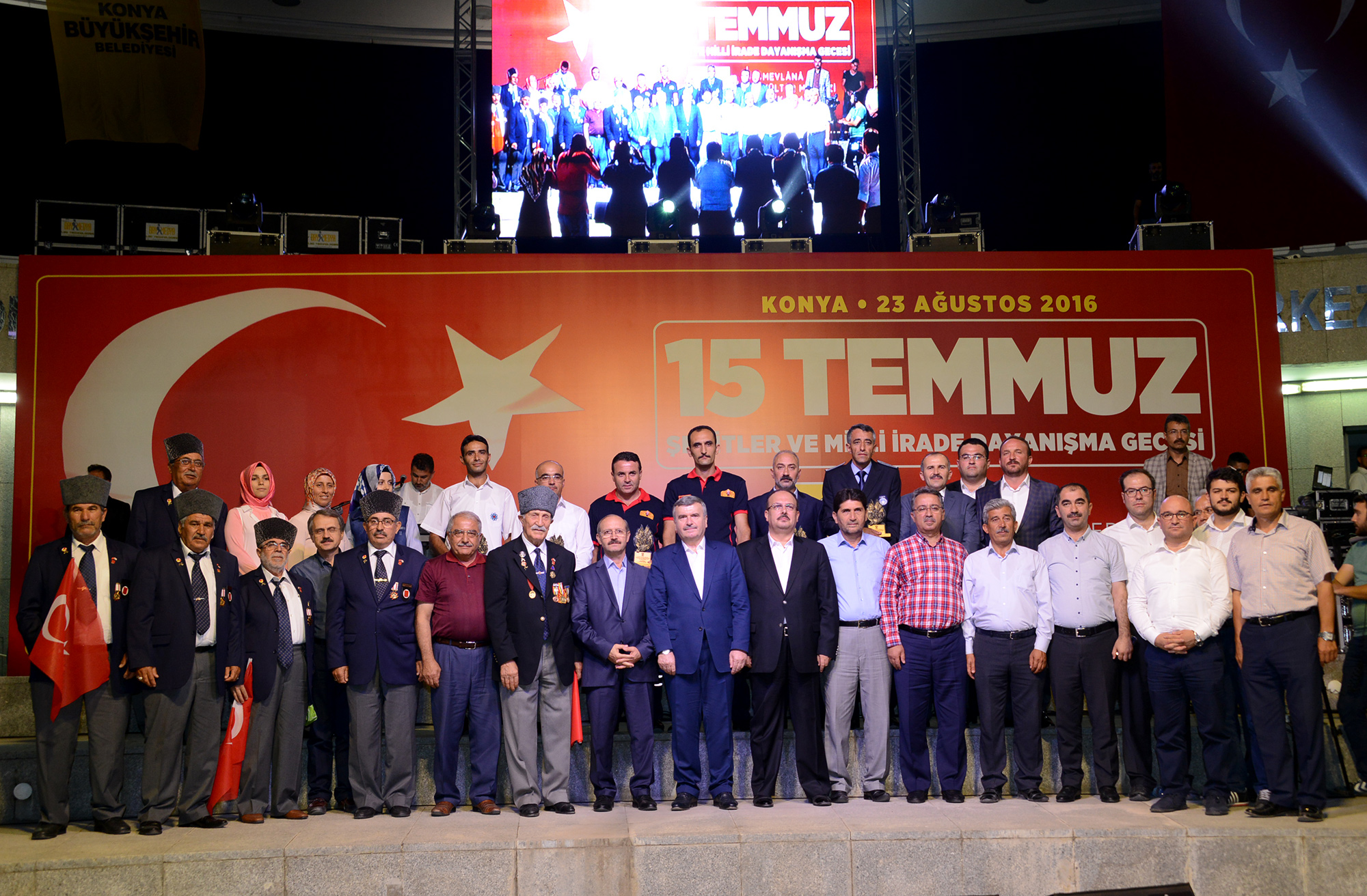 Büyükşehir'den 15 Temmuz Şehitler ve Milli İrade Dayanışma Gecesi