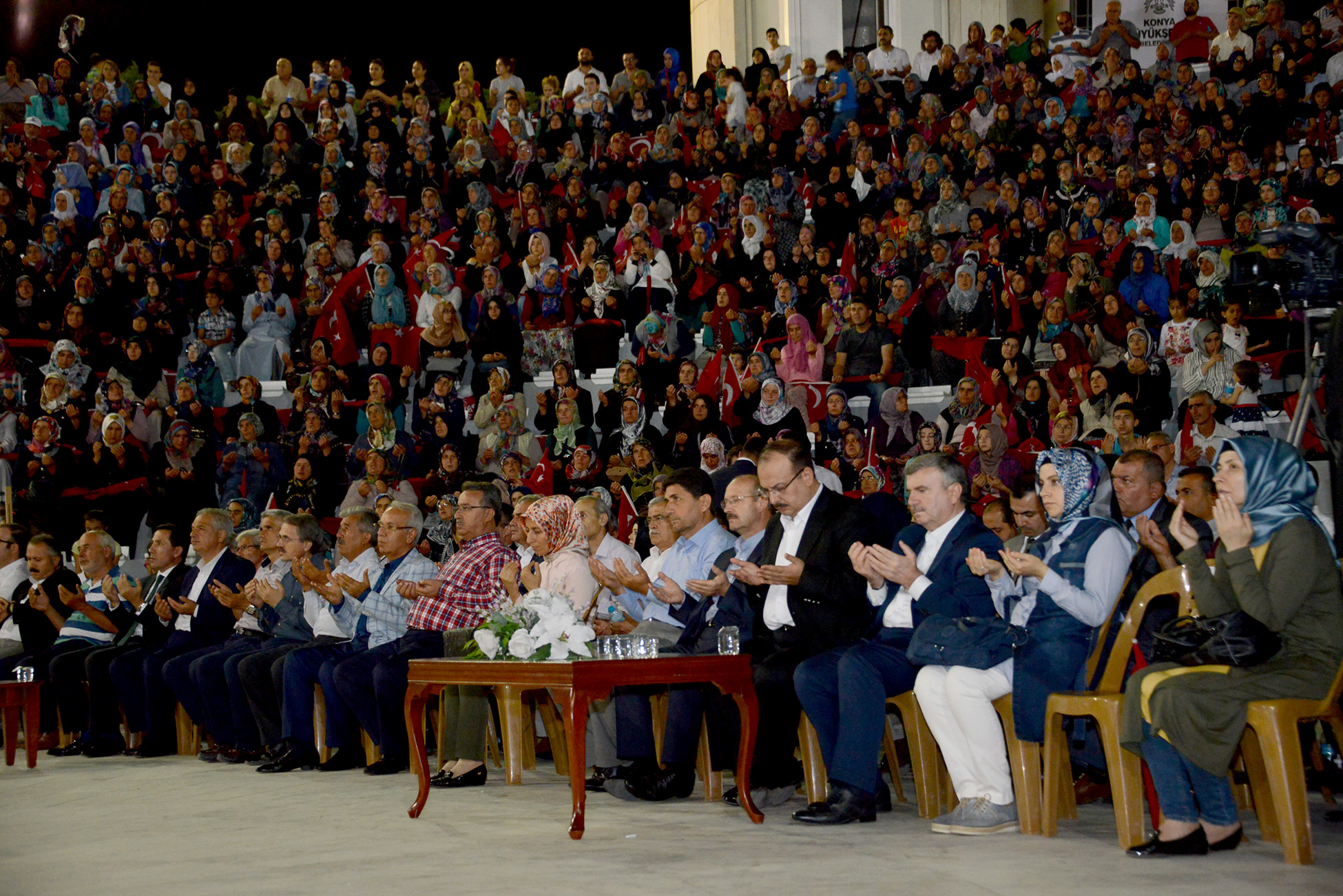 Büyükşehir'den 15 Temmuz Şehitler ve Milli İrade Dayanışma Gecesi