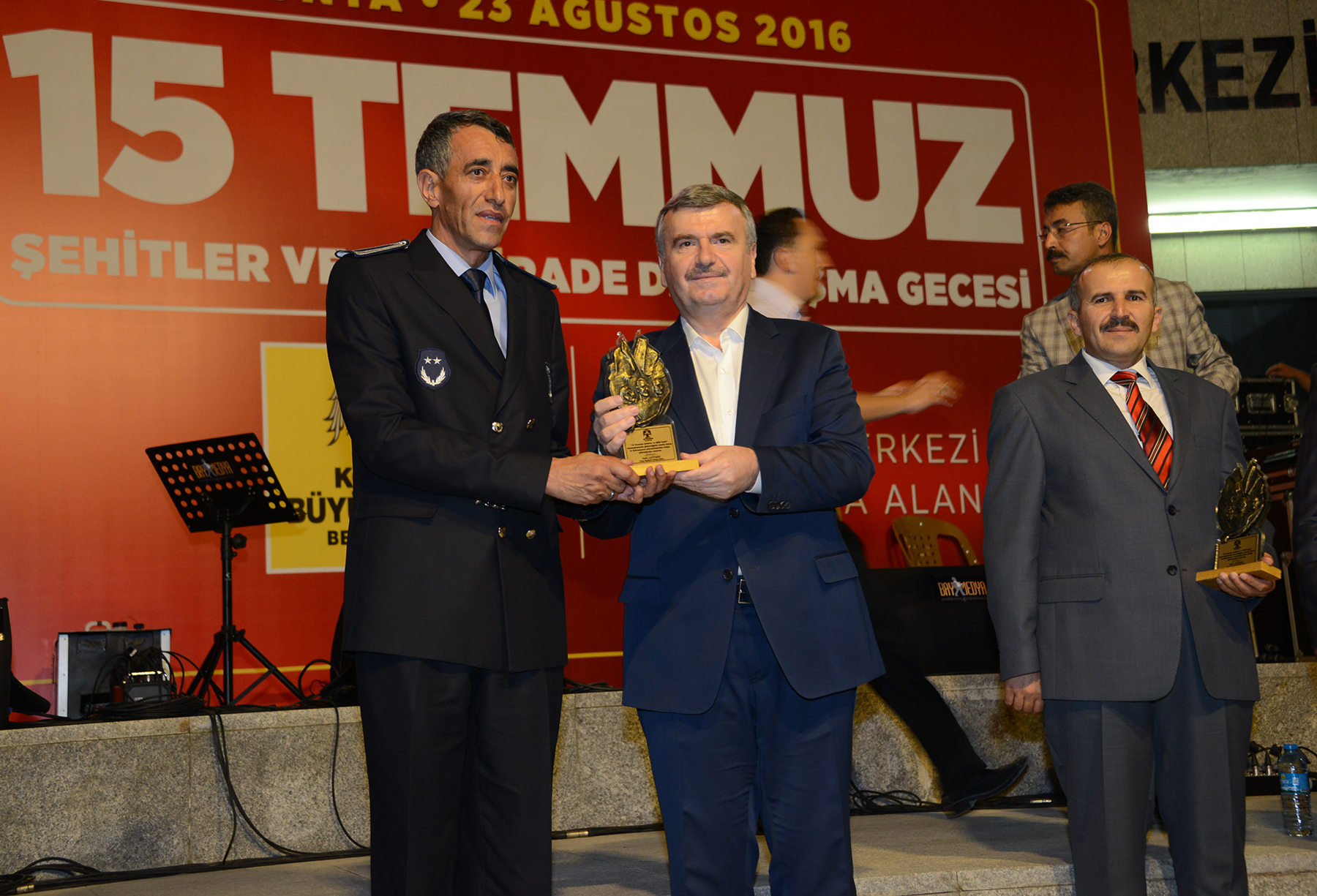 Büyükşehir'den 15 Temmuz Şehitler ve Milli İrade Dayanışma Gecesi