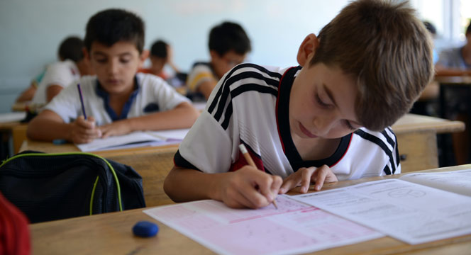 Türkiye'ye Örnek Yaz Okulu'nda 25 Bin Öğrenci Yaz Tatilini Dolu Dolu Geçiriyor