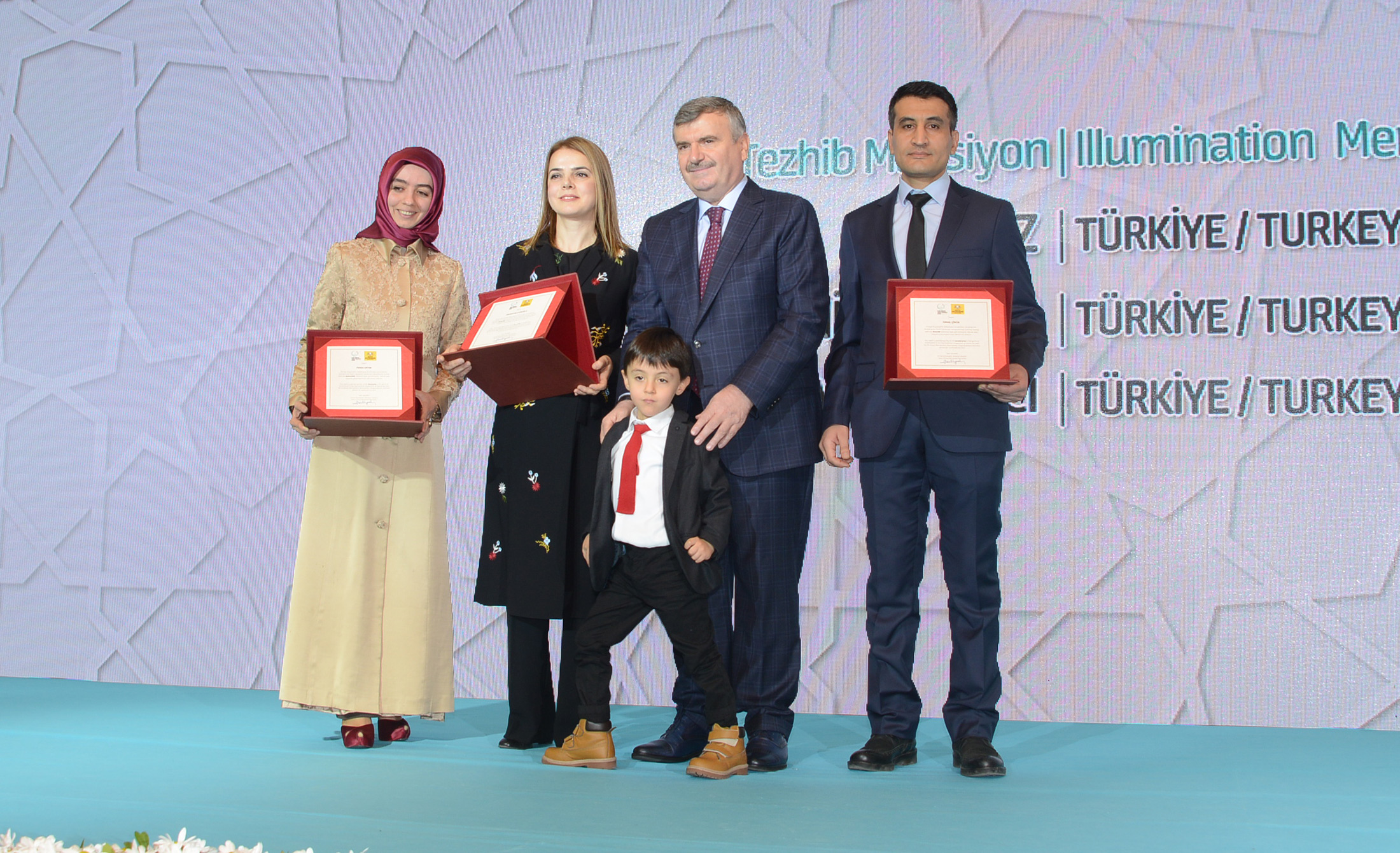 Uluslararası İslam Sanatları Yarışmasının Ödülleri Verildi
