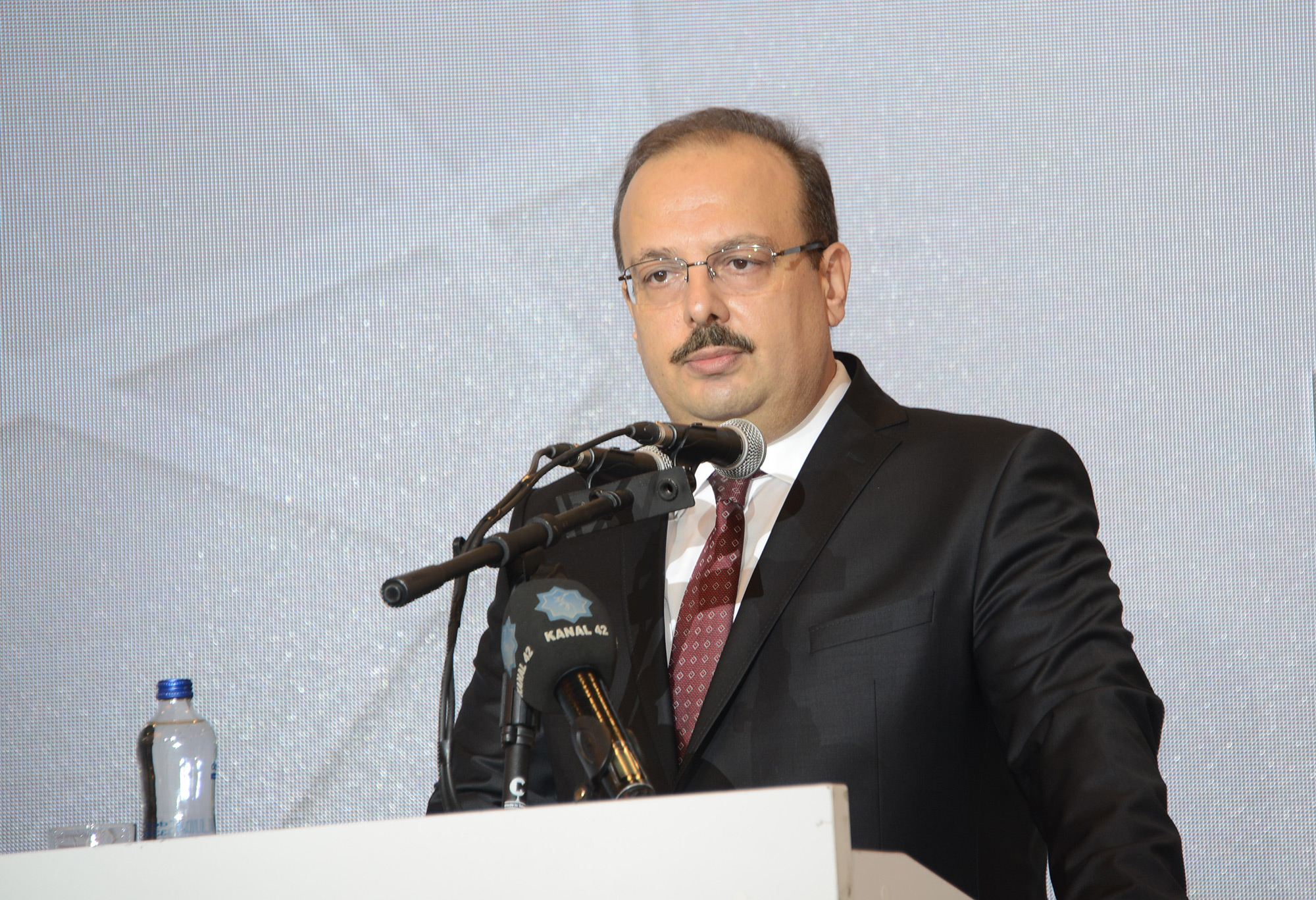 Uluslararası İslam Sanatları Yarışmasının Ödülleri Verildi