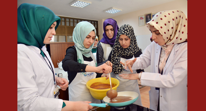 KOMEK'ten İşaret Diliyle Yemek Kursu